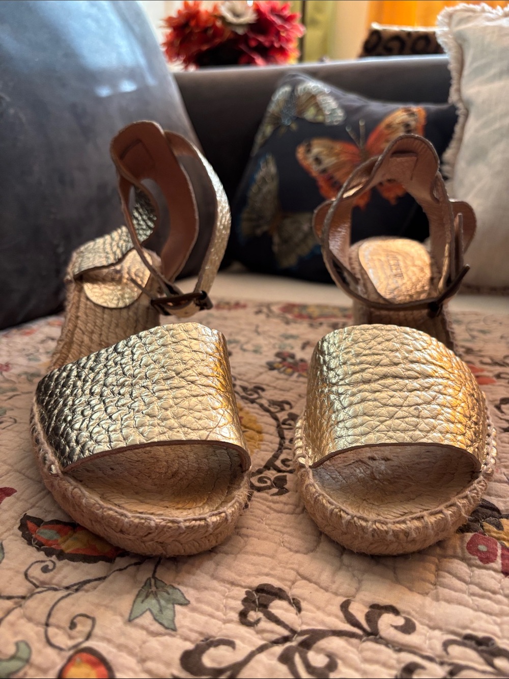 J. Crew Gold Metallic Pebbled Leather Espadrille Wedge Heel Sandals Size 10 - Picture 5 of 15